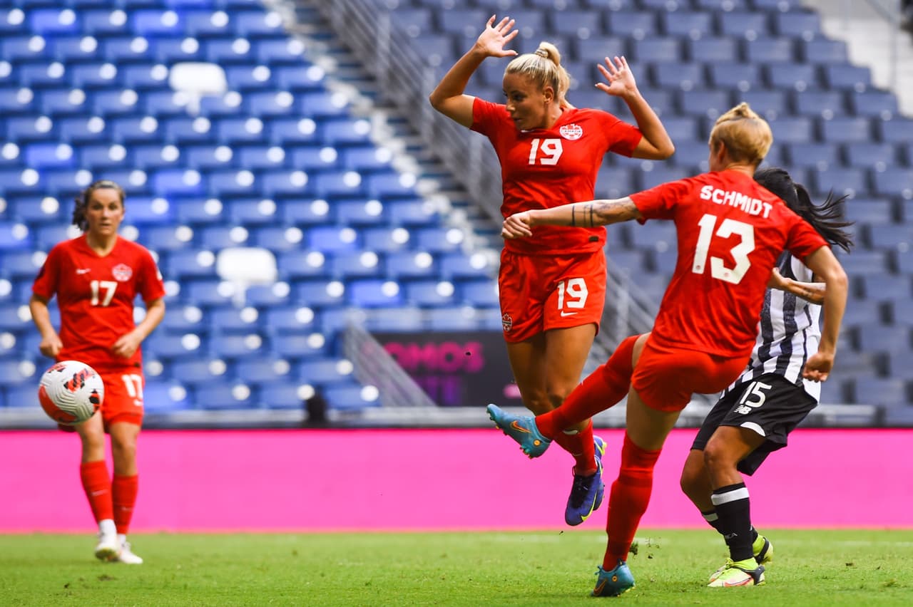 Canadá no permitió que Costa Rica diera la sorpresa y las venció 2-0 en el Estadio BBVA de Monterrey para así sellar su pase a Semifinales del Clasificatorio Femenil Concacaf W con paso perfecto.
