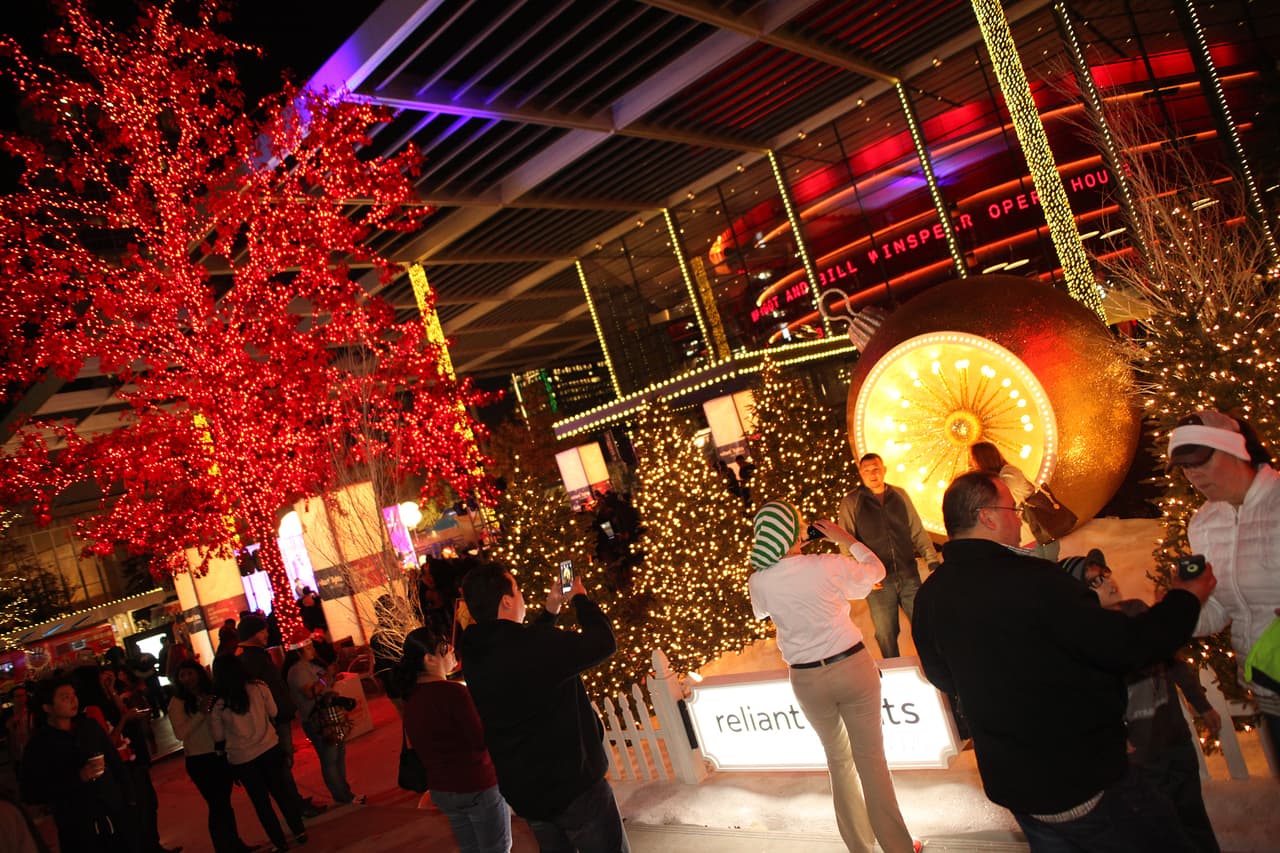 Reliant Lights Your Holidays