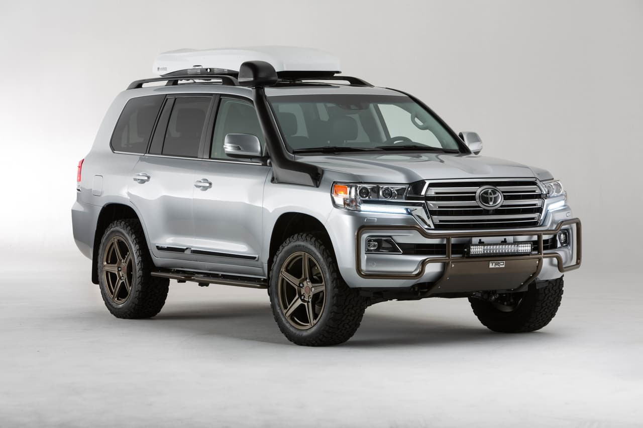 SEMA Edition TRD Land Cruiser: Dos pulgadas más alta que su versión regular, está camioneta luce lista para enfrentarse a cualquier terreno.