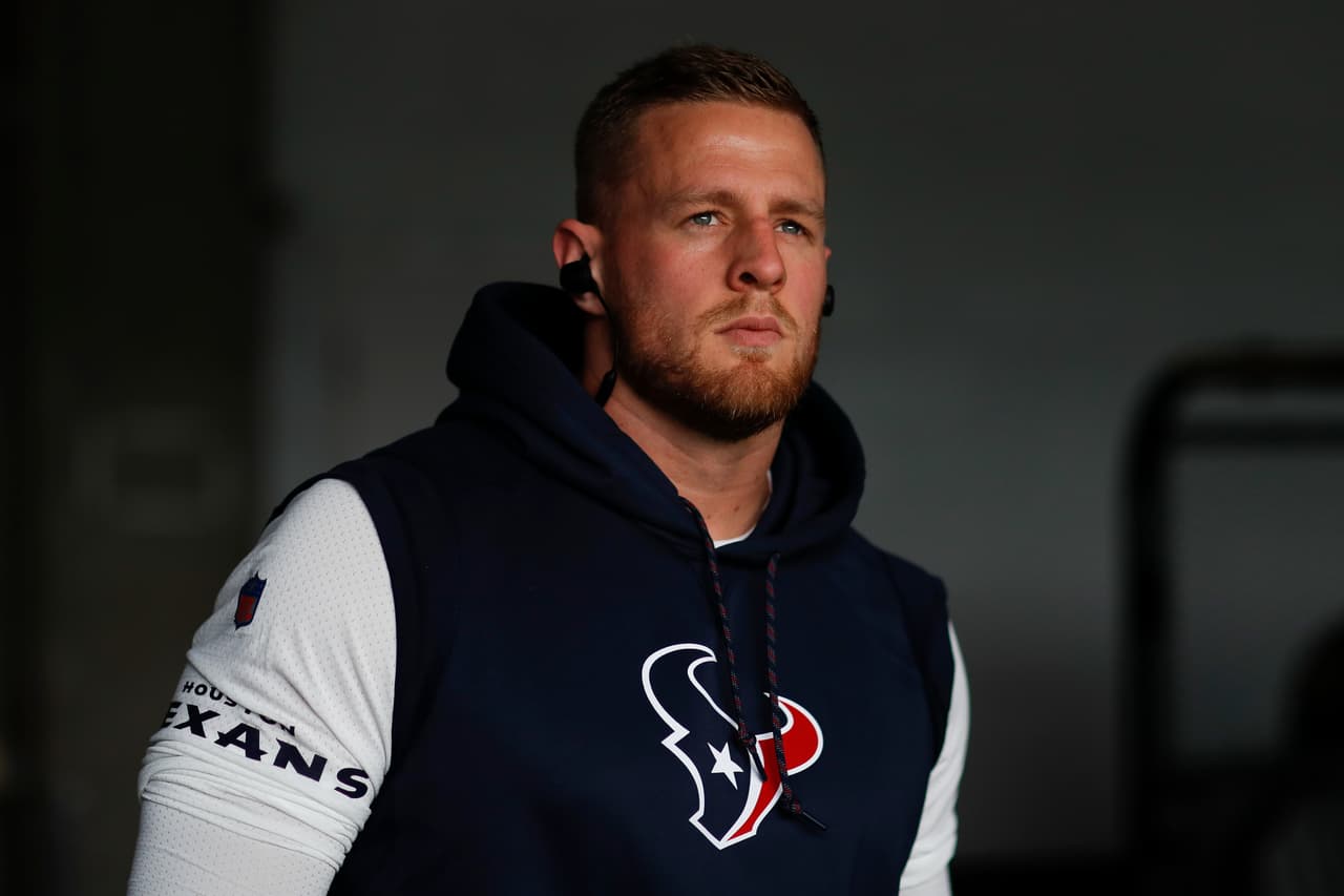 El jugador defensivo J.J. Watt anuncia su retiro de los Houston Texans