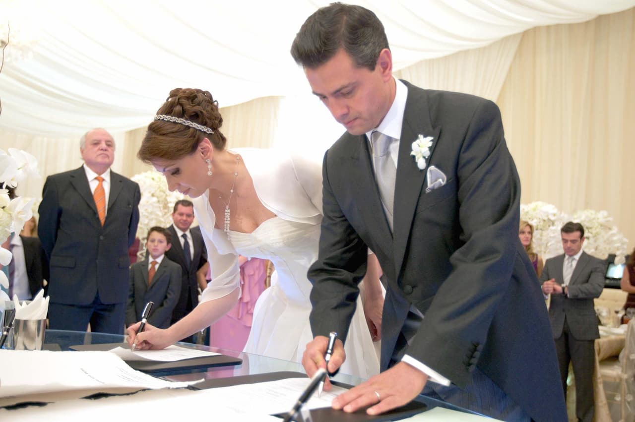 Alberto Athié, exsacerdote y activista, dijo en entrevista para Despierta América que Rivera había mentido para poder unirse en matrimonio con el expresidente.