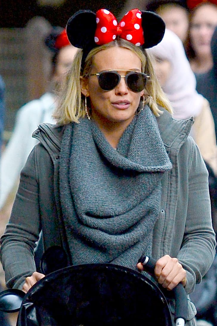 Hilary se vio de lo más linda con unas orejitas de Minnie Mouse.