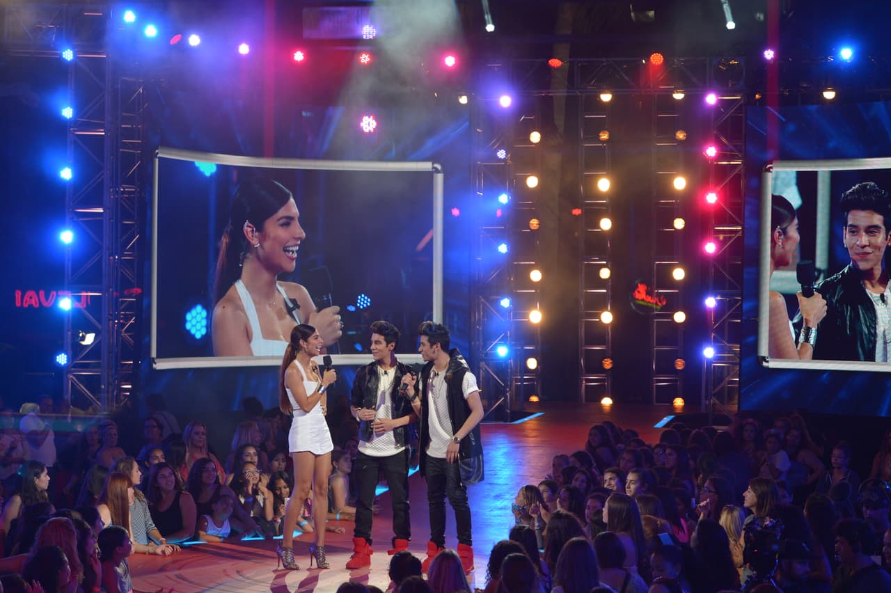 No estamos viendo doble. Ezequiel y Jeremías Cárdenas lograron el 100% de los votos de las chicas y continúan a la siguiente fase.