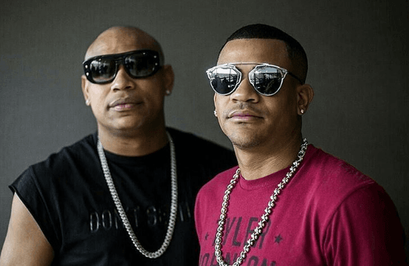 Cadenas de plata sin dijes.