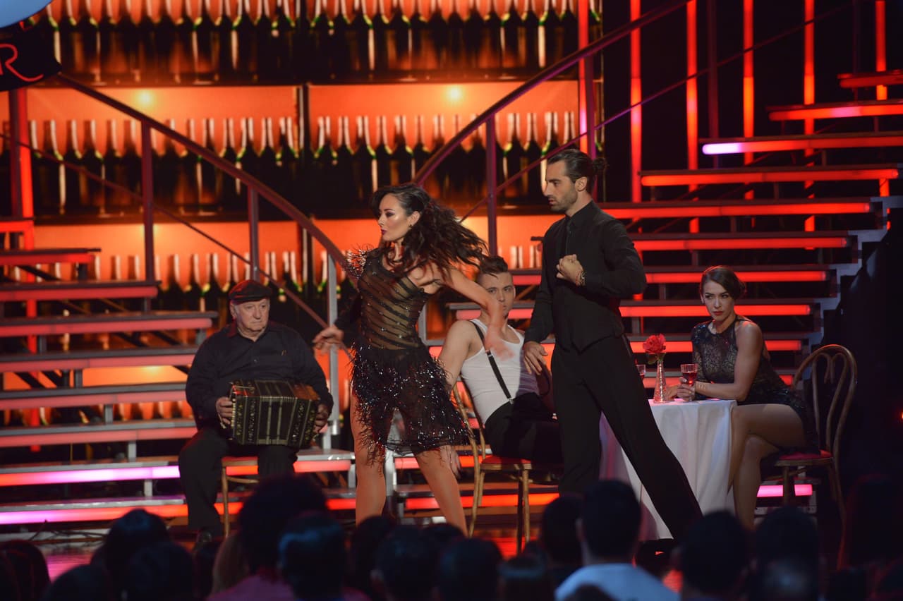 ¡Pero qué noche! Prissila dijo adiós a la competencia, Lisandra y Nathalia ahoran proclaman ser BFFs y el bailecito en el tubo de Ligia Uriarte nos hizo decir 'OMG'. Además, Prince Royce y Espinoza Paz llegaron para calmar a las bellas.