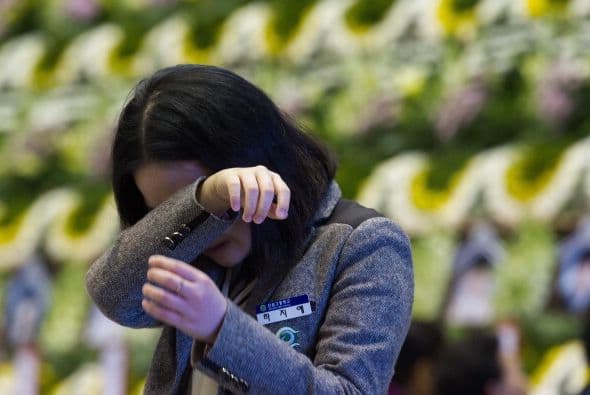 Menos de una hora después el ferry ya se encontraba completamente volcado y hundido casi en su totalidad.