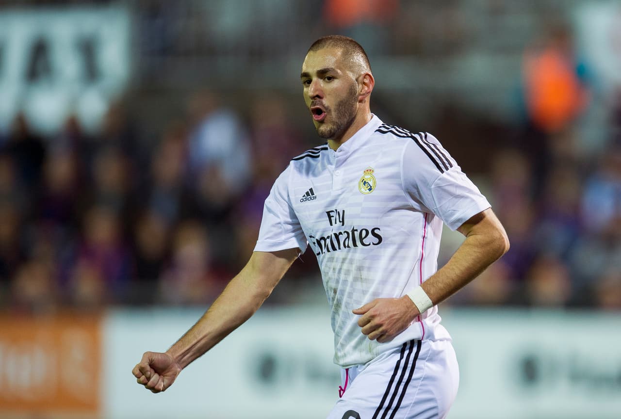 Karim Benzema compra un costoso balón de diamantes 