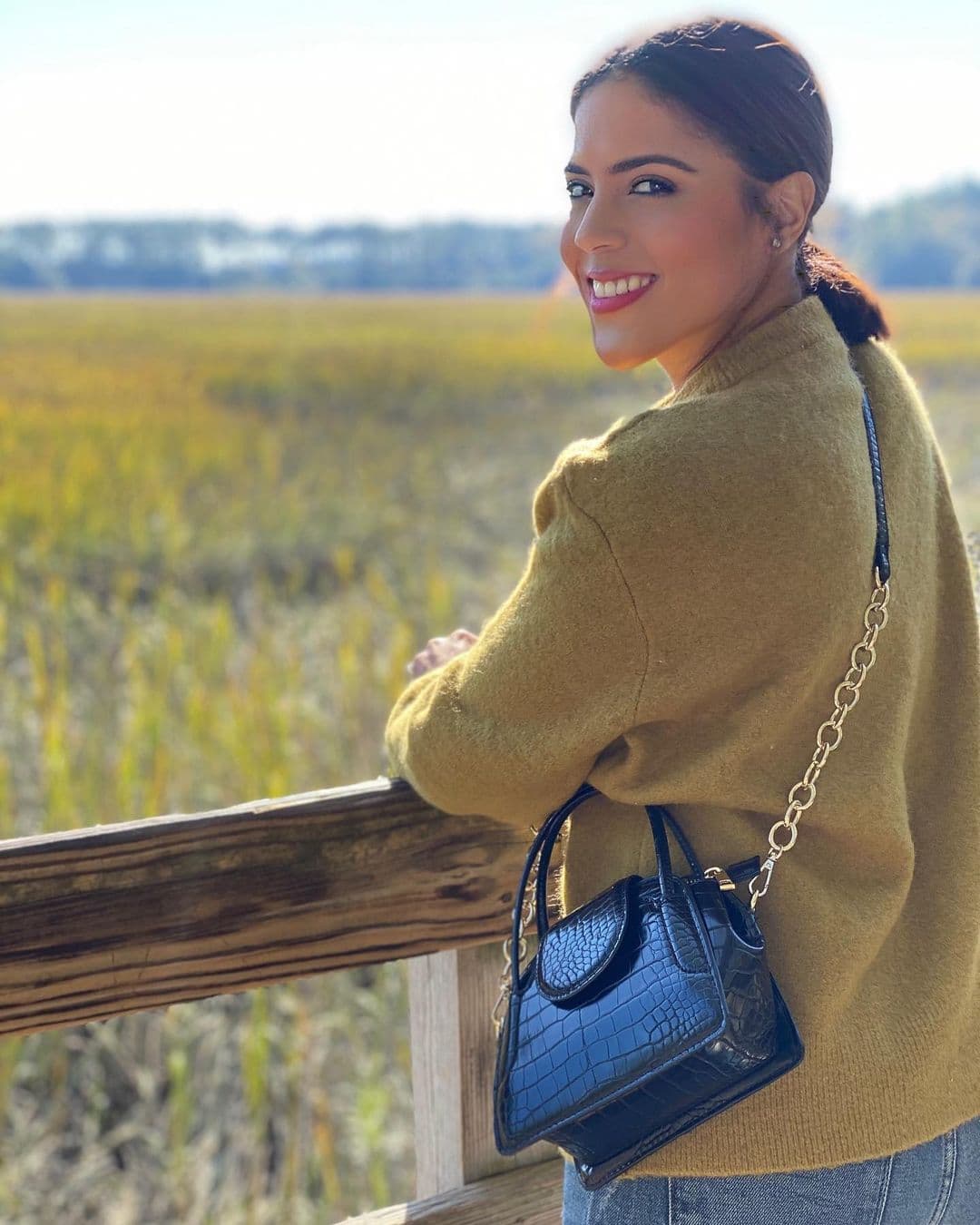 Aquí la vemos disfrutando del paisaje y aire fresco.