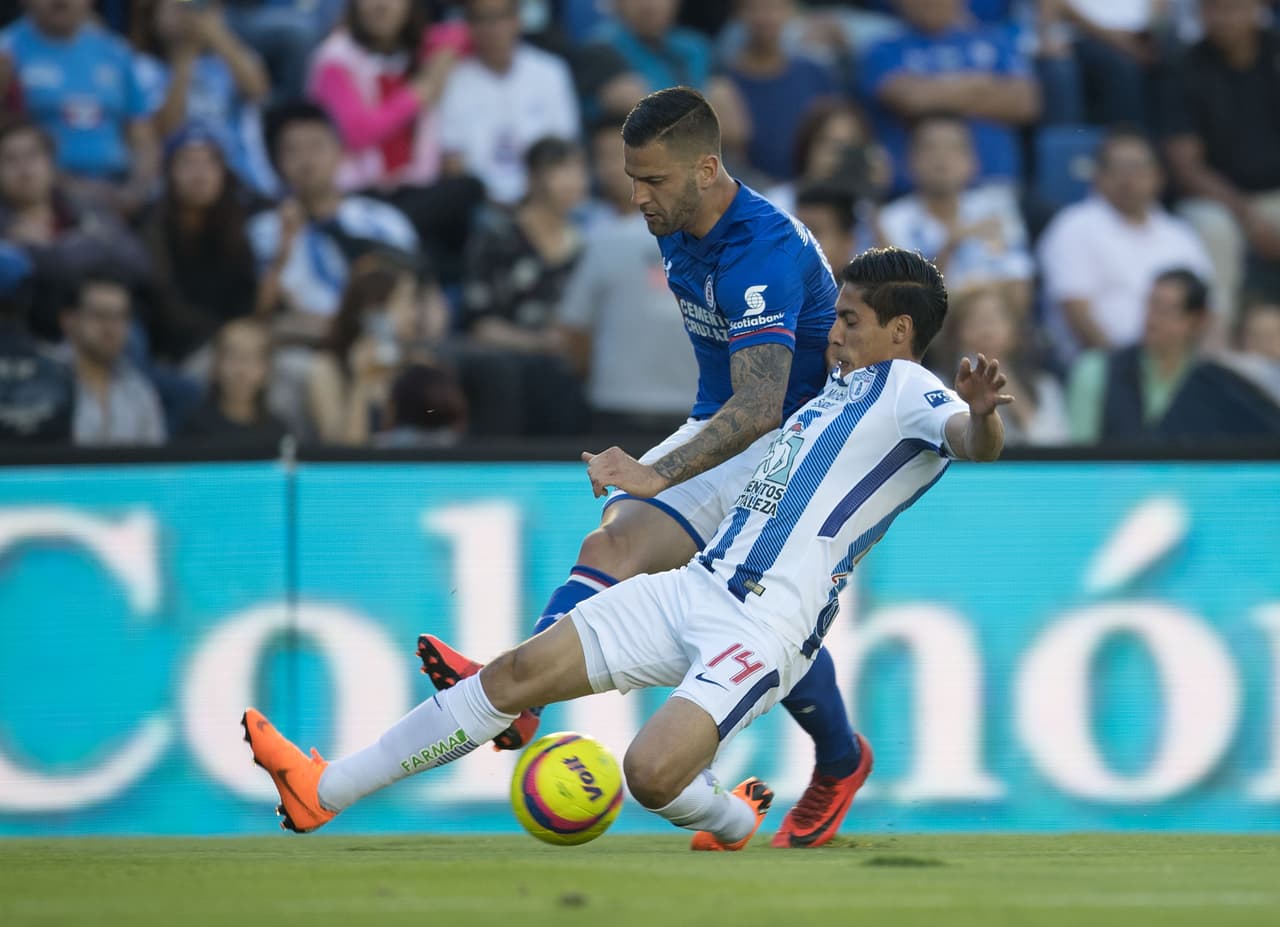 No sólo es el buen juego de los cementeros. La contundencia mostrada por el Cruz Azul permite a sus aficionados ilusionarse una vez más con el equipo.