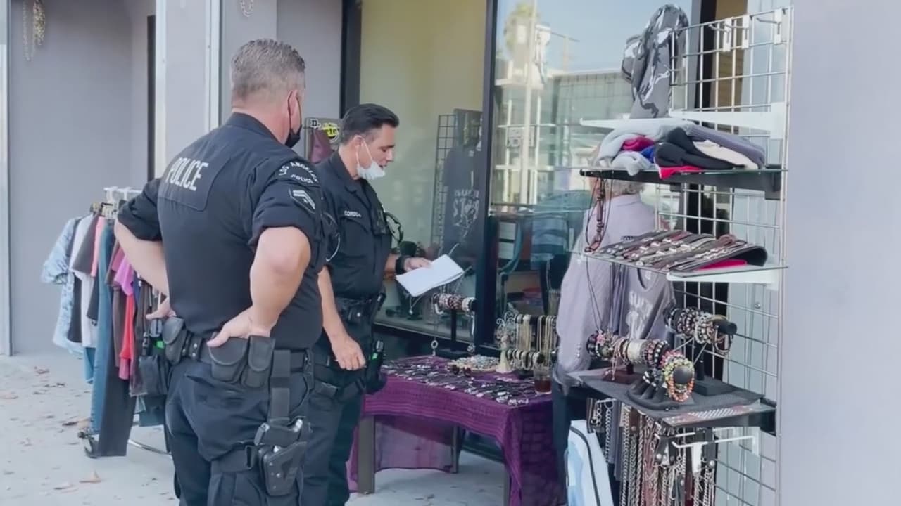 No cesan los robos en el Melrose Boulevard de Los Ángeles: comunidad pide más presencia de la policía