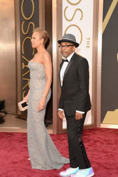 El cineasta Spiker Lee y Tonya Lewis Lee en la celebración de los "scar en el Hollywood & Highland Center el 2 de marzo de 2014, en Hollywood, California