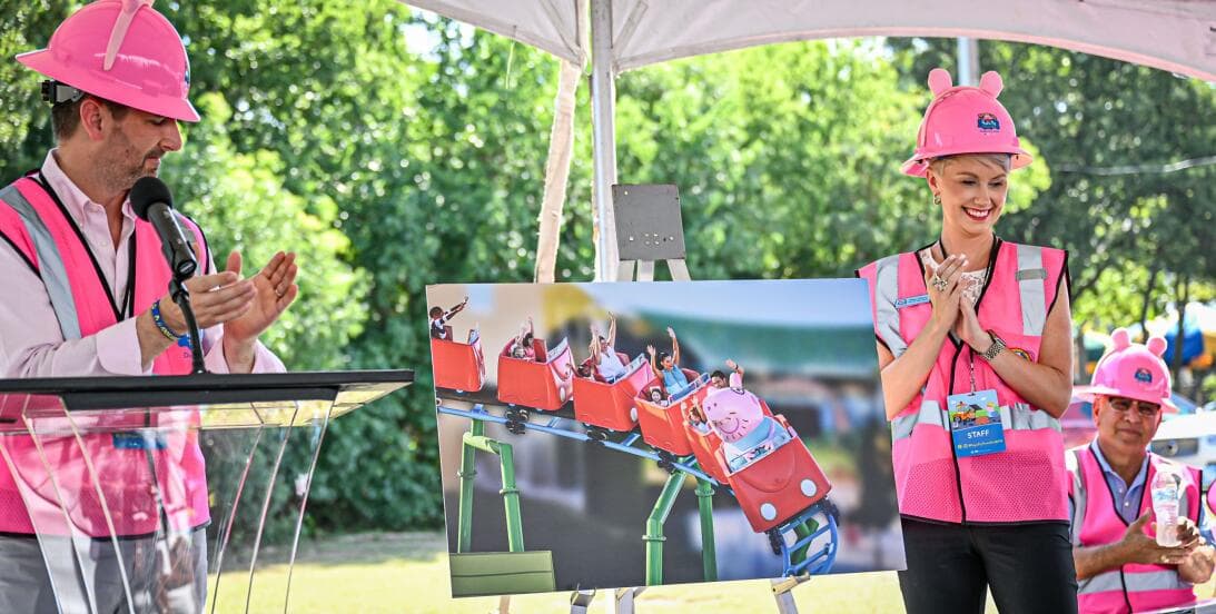 El 28 de junio de 2023, se celebró 
<b>una ceremonia para marcar el inicio de la construcción del parque, que estará ubicado junto a </b>
<a href="https://maps.app.goo.gl/zFujuEHeKUxkvHpQ9" target="_blank">Boulevard 26, al lado del NRH2O Family Water Park</a> Con una extensión de 14 acres, contará con 100 empleos a tiempo completo y parcial.