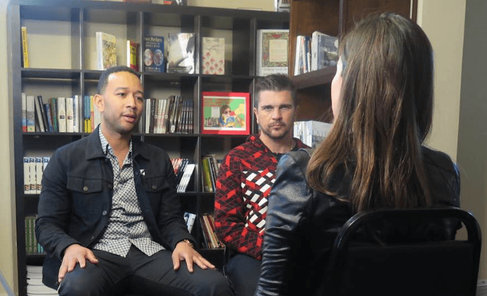 La autora entrevista a Legend y Juanes