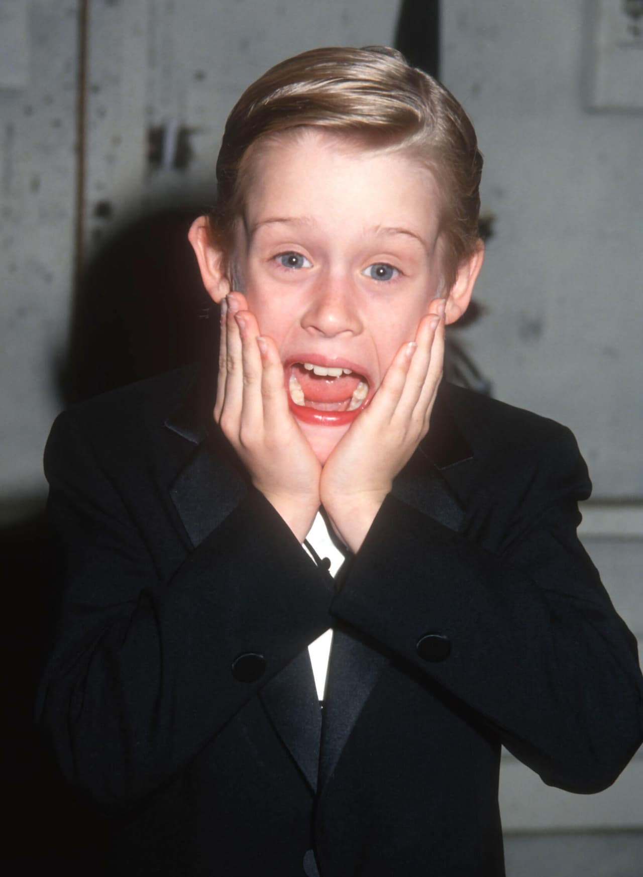 "[Mi papá] dijo: 'Sí, seguro', y lo siguiente que supe fue que estaba en el siguiente set haciendo lo siguiente, y simplemente hice clic en mi cerebro: 'Está bien. Básicamente, no hay nada que pueda hacer para que esto se detenga”.