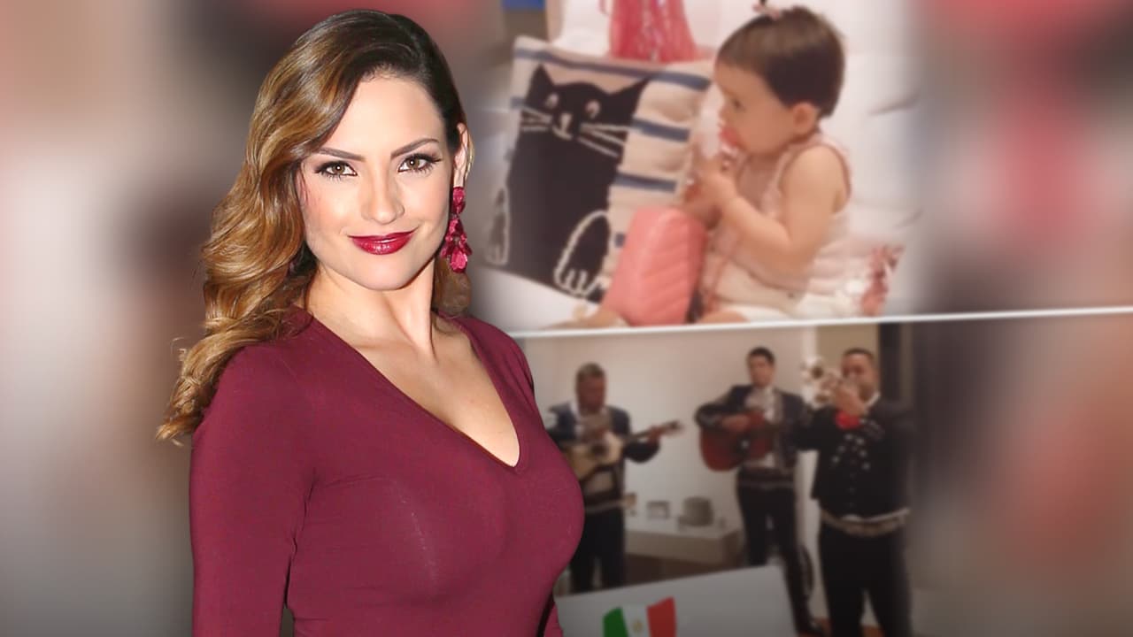 "Fernando y yo pensábamos y creíamos que 
<b>no había mejor regalo para Megan <a href="https://www.univision.com/famosos/michelle-galvan-matrimonio-riesgo-marido-fotos">al cumplir un año que presentarla a Dios</a></b>, regalarle su bautizo que es el sacramento más importante para nosotros".