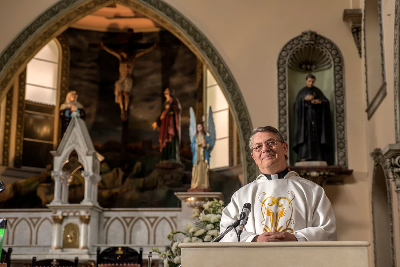 Uno de ellos era el Cardenal Posadas Ocampo, quien realizaba fuertes críticas al gobierno y a los amos del narcotráfico en México desde el púlpito.