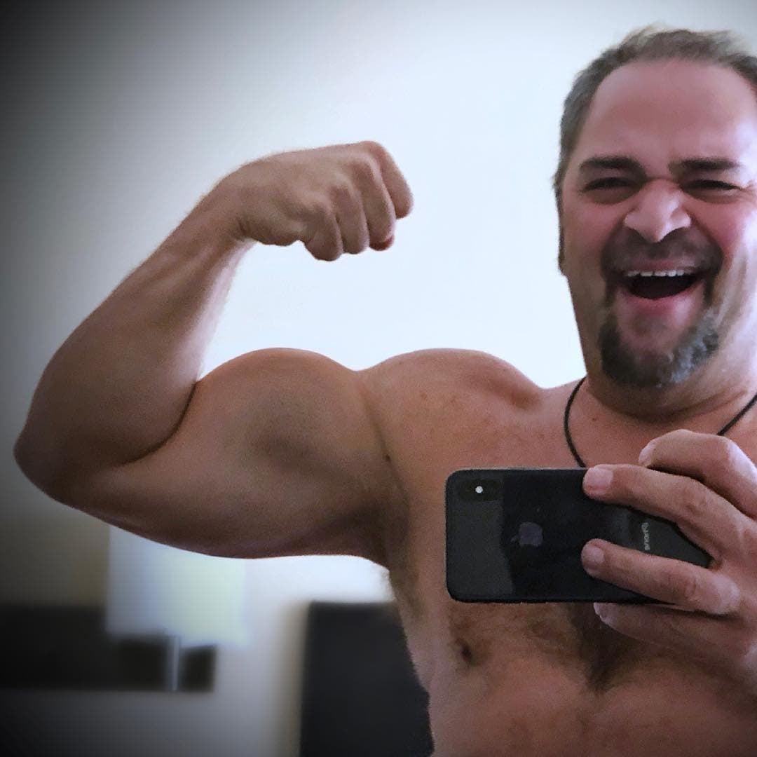 La nueva apariencia de Lalo Manzano logró que sus seguidores de redes sociales lo felicitaran, pero también lo tomaran como un ejemplo para lograr llevar una vida más sana.