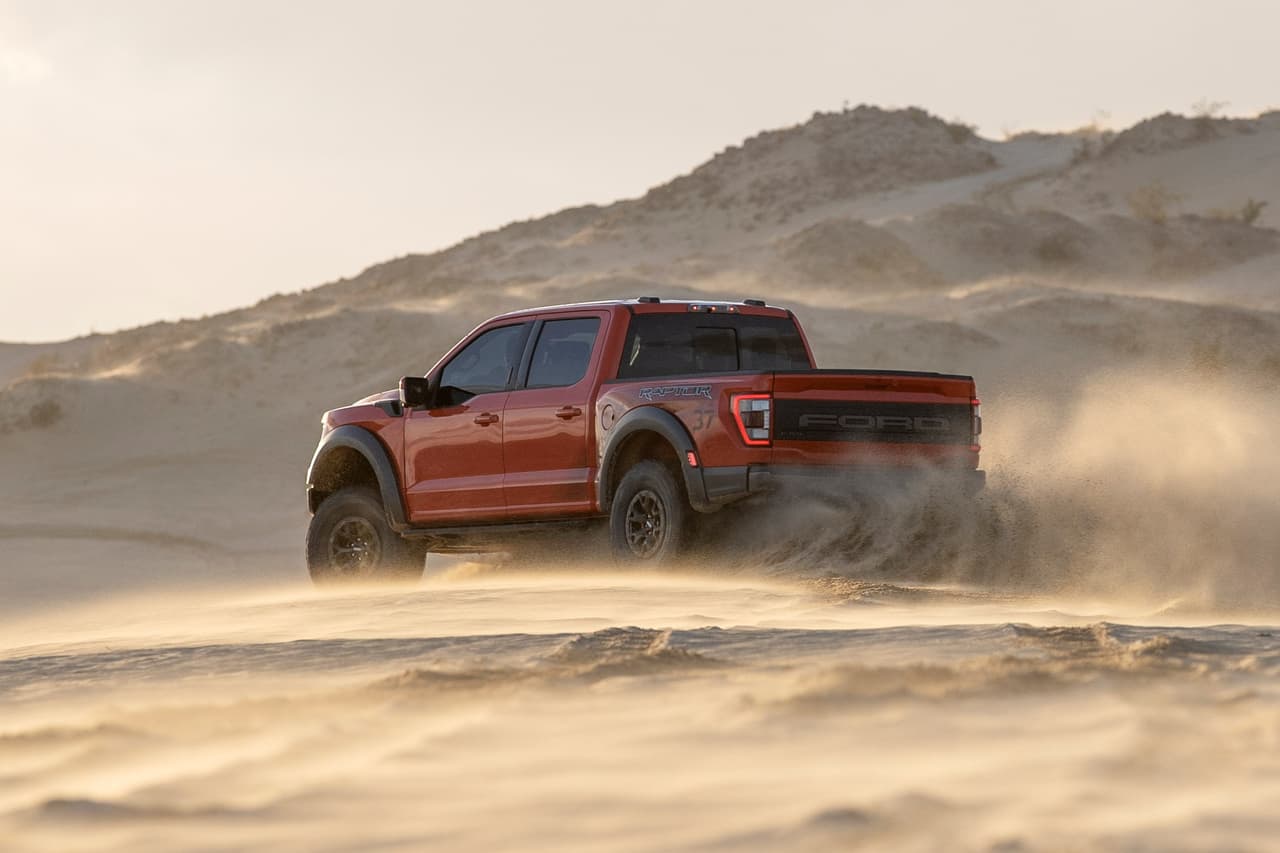 Por otro lado, estamos ante la Raptor más tecnológica e inteligente de todas con la capacidad de recibir actualizaciones en sus sistemas de manera inalámbrica.