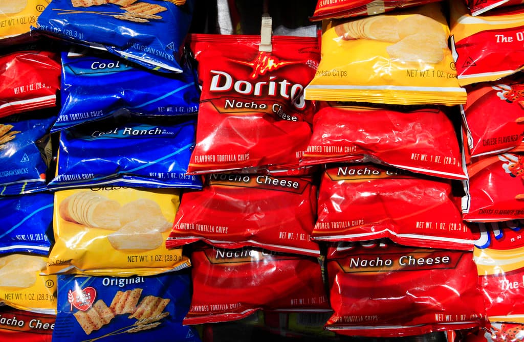Menos Cheetos, Doritos y Pepsi: caída en ventas de 'snacks' refleja los temores de los consumidores 