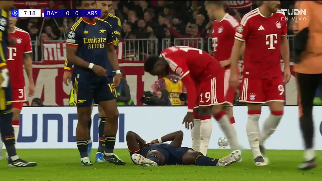 ¡Malas noticias para el Arsenal! Saka se lesiona sale de cambio