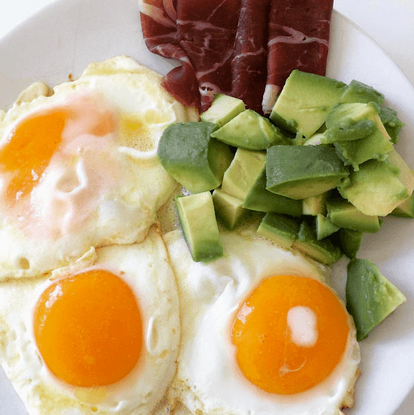 <a href="https://www.univision.com/local/los-angeles-kmex/nutricion-de-los-hijos-como-saber-si-los-ninos-estan-recibiendo-los-minerales-y-vitaminas-que-necesitan-video" target="_blank">Aquí</a> te compartimos las recomendaciones del Dr. Carlos Jaramillo, médico funcional y bioquímico, para que sepas cómo mejorar la nutrición de tus hijos.