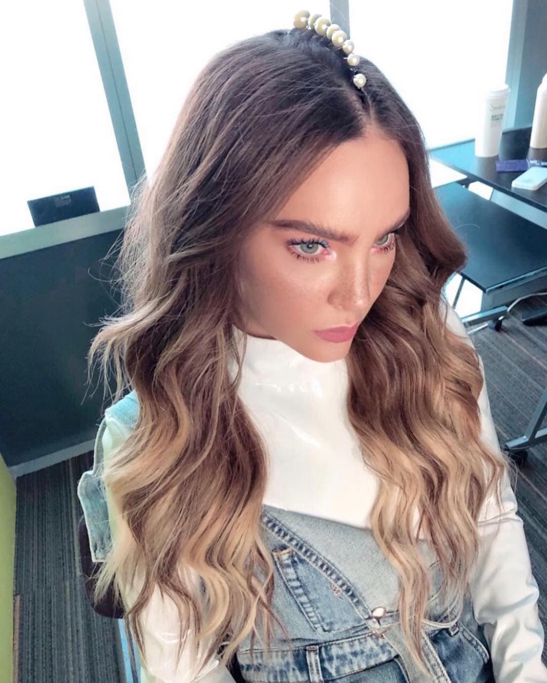 “Yo no hablo de nadie nunca porque yo hablo por mí, hablo de mí, hablo de mi carrera, siempre he sido una persona que me he concentrado en mi trabajo”, comentó la mexicana