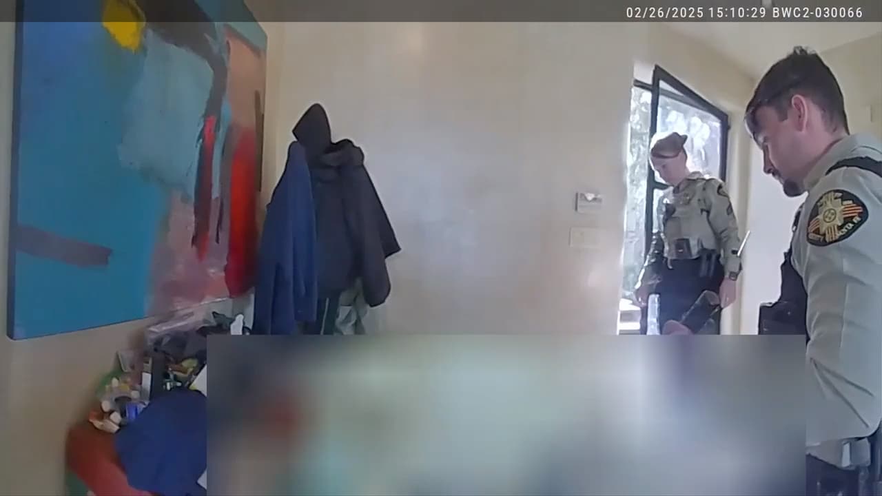 Las hijas de Hackman afirmaron que su padre era reservado y no permitía personal de limpieza ni visitas regulares en casa, lo que podría explicar el abandono.