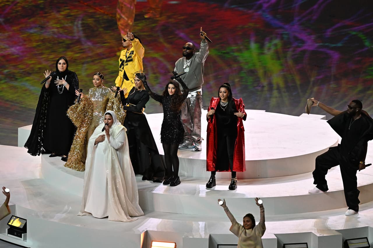 Fue sencillo y la música, como forma en la que el mundo se ha unido en estos 29 días de torneo, fue la protagonista.
<br>