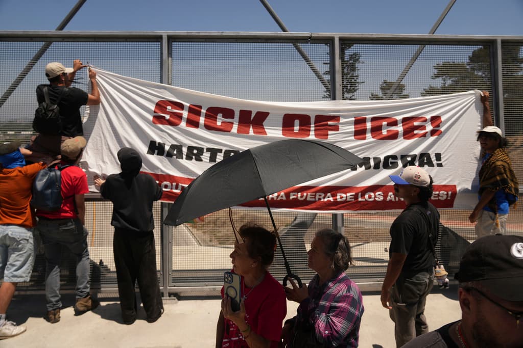 Votó por Trump y ICE lo detuvo, pese a ser ciudadano. Ahora se arrepiente de su elección: “Nos lavaron el cerebro”