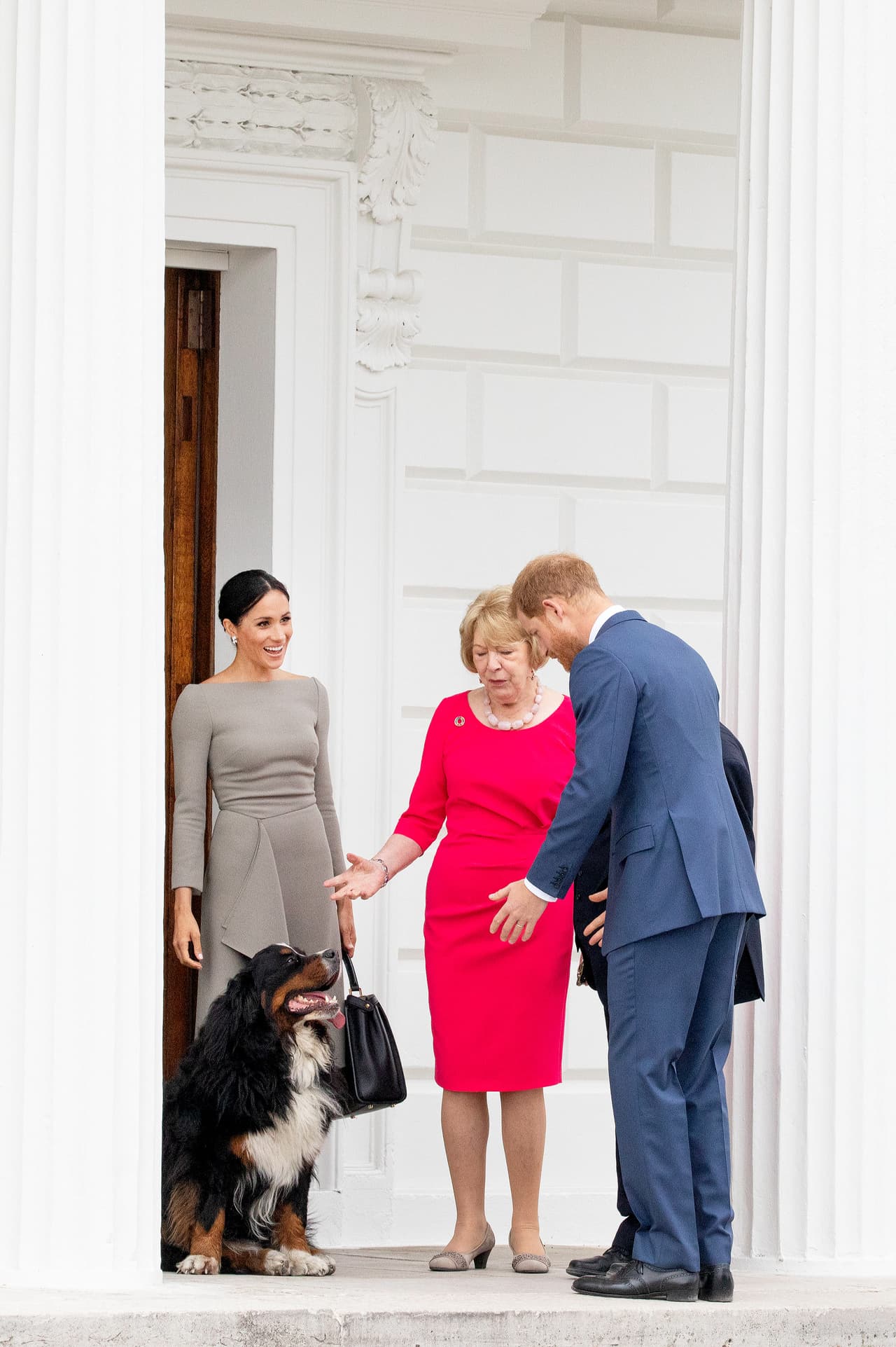 Meghan Markle estaba desconsolada porque tuvo que dejar en Toronto a Bogard, su otro perro labrador, cuando se mudó al Reino Unido.