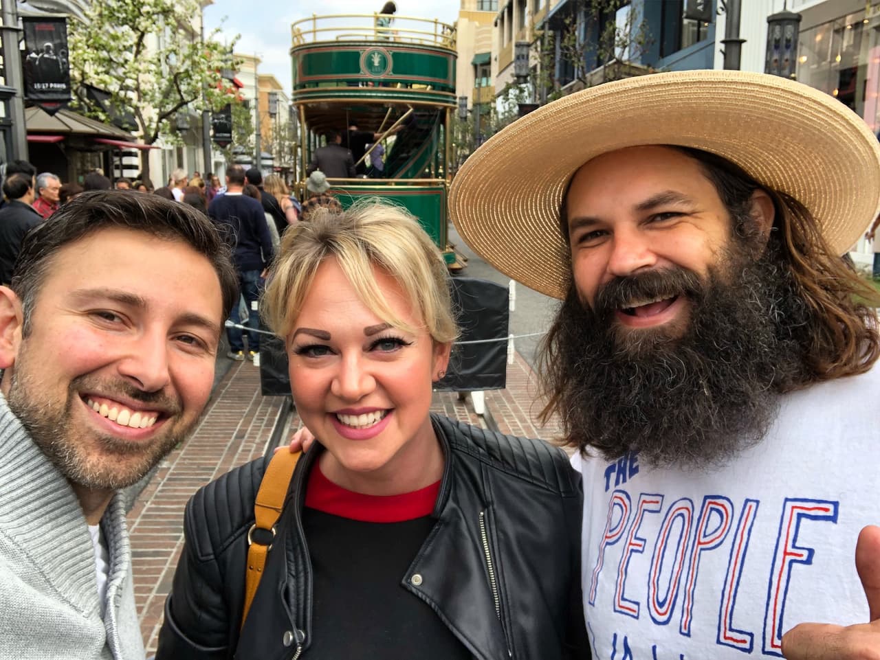 Quienes han vivido esta experiencia aseguran que las caminatas acompañadas por un extraño, que se parece a un amigo, aumentan el bienestar y permiten disfrutar de una conexión emocional al hacer ejercicio físico.