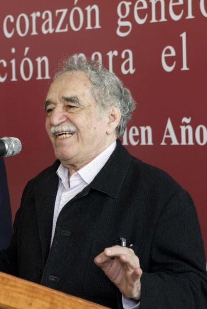 1955.- “LA HOJARASCA” - En la hojarasca aparece la famosa aldea inventada por el Gabo llamada Macondo, se puede decir que es el pueblo de ficción más conocido del mundo.