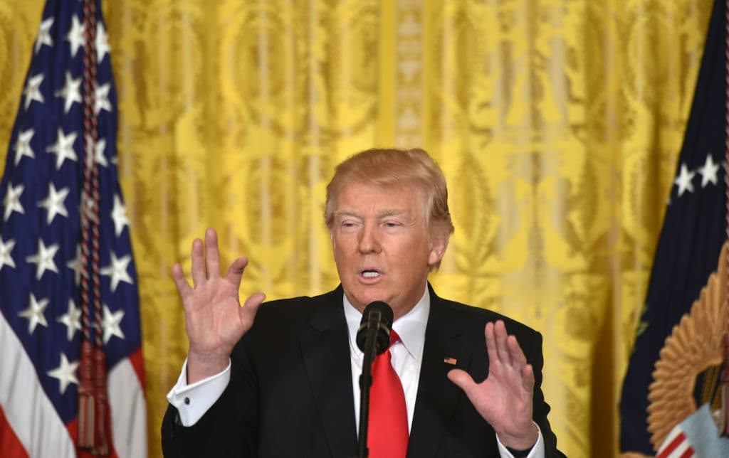 Trump evade pronunciarse sobre DACA y dice que es un tema "muy difícil"