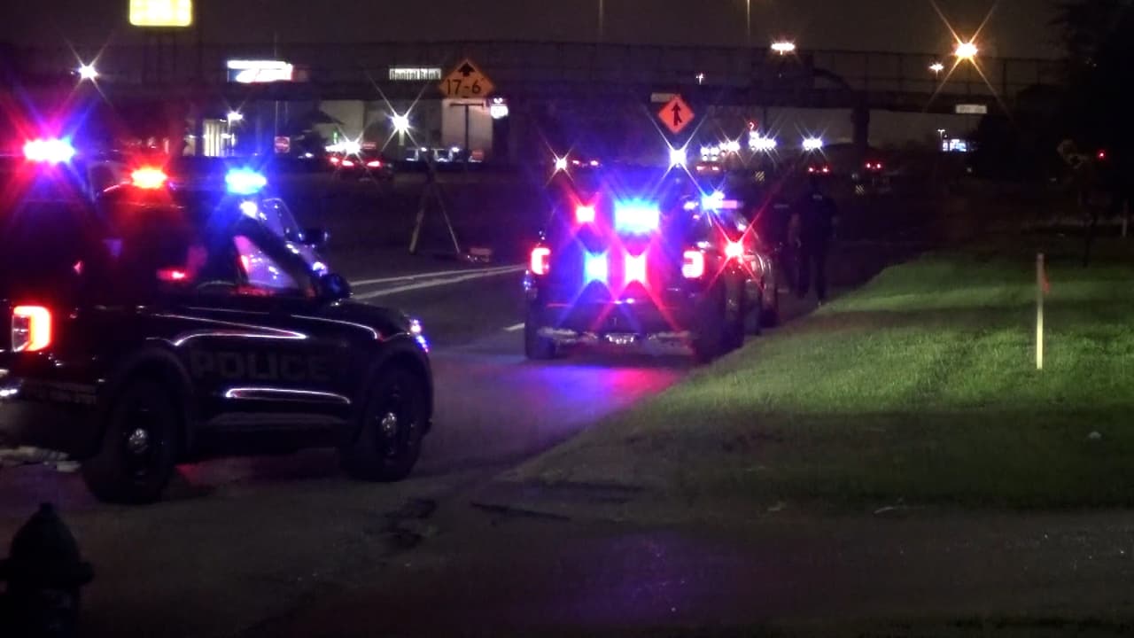 Conductor muere al salir expulsado de su auto tras un choque: No llevaba cinturón de seguridad