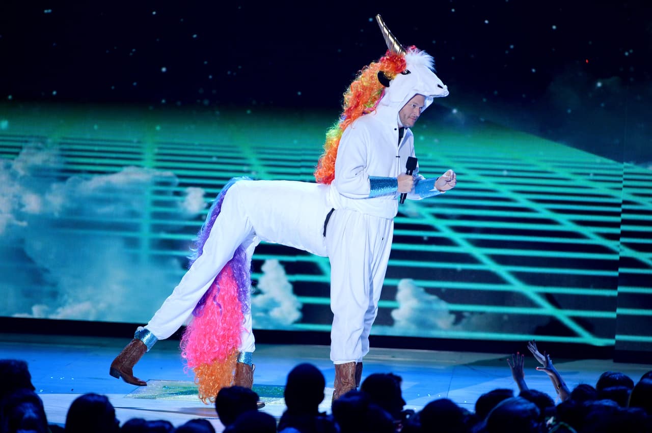 El otro que se encargó de la conducción del evento fue ... ¿Un unicornio?