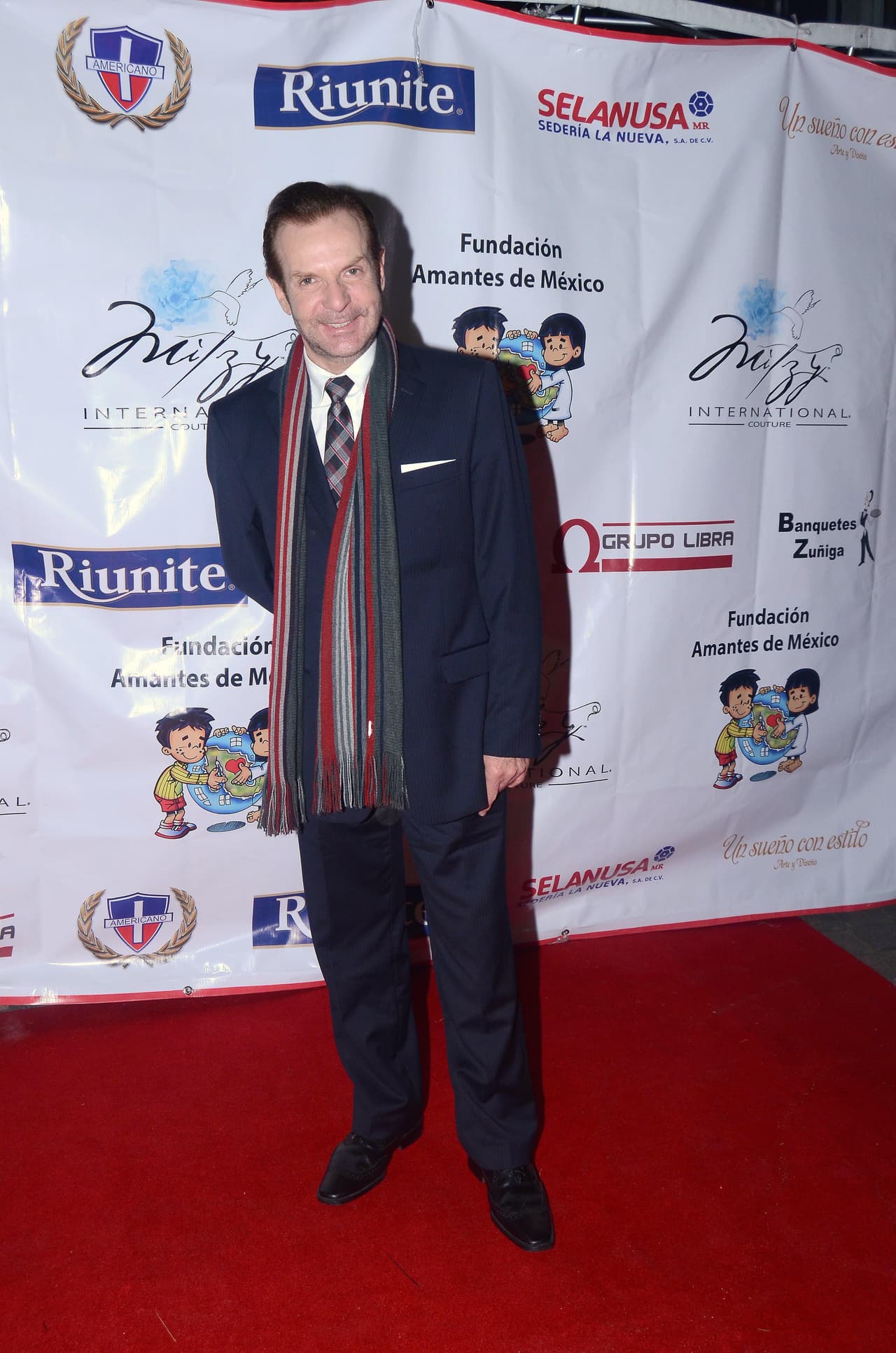 “He perdido la oportunidad de estar al frente de una fundación, por que mi imagen la han destrozado, eso es discriminación”, añadió.