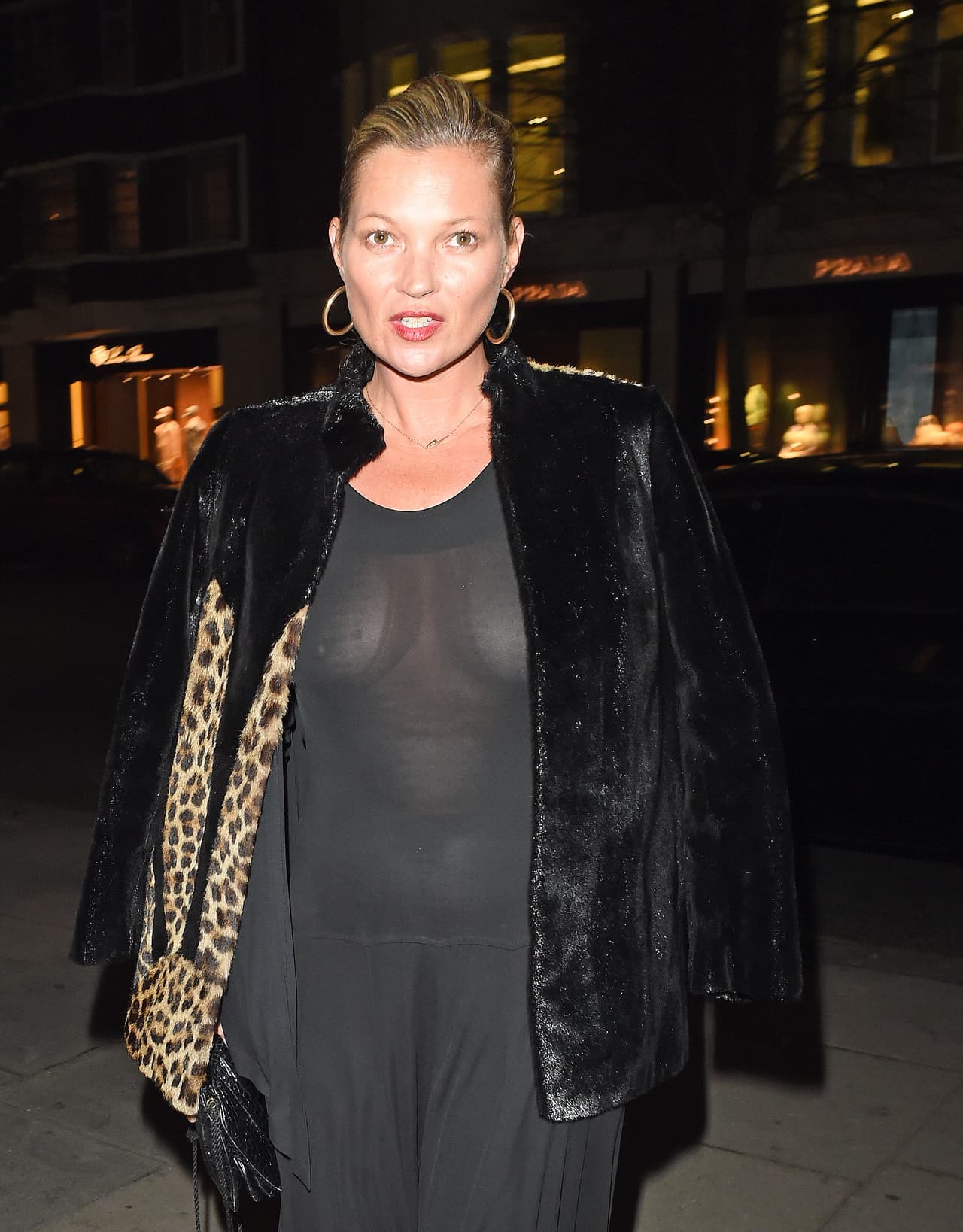 La siempre bella Kate Moss es otra celeb que siempre ha apostado por estar a la vanguardia.