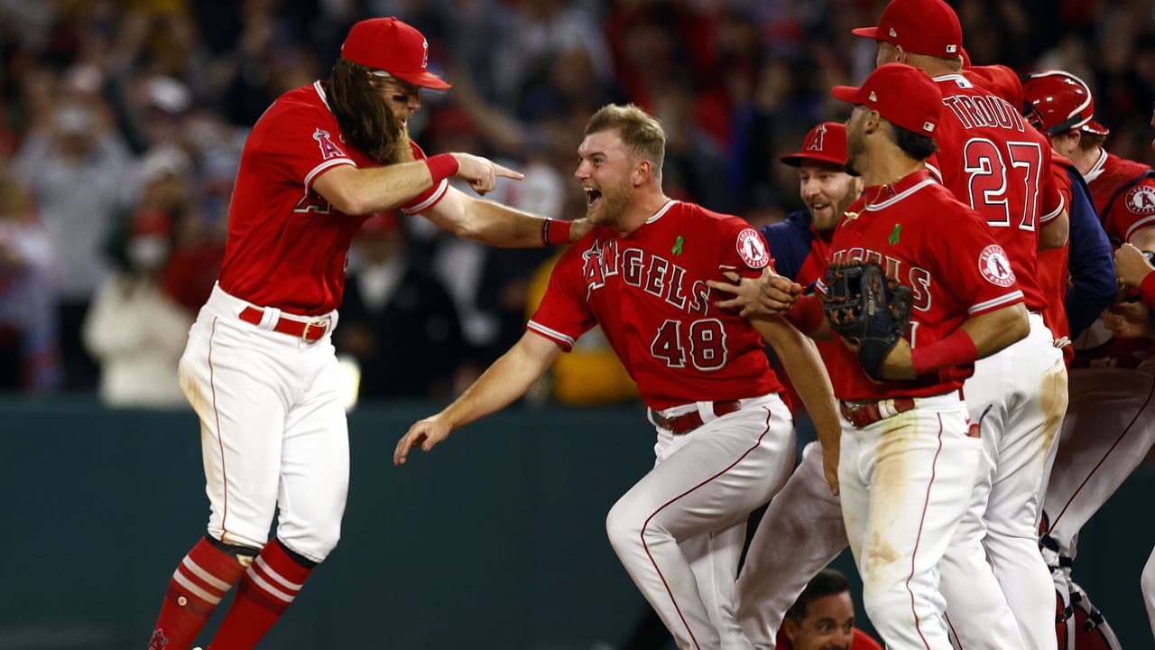 Reid Detmers lanza sin hit ni carrera con Angels ante Rays