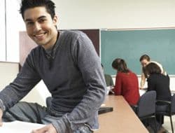 Importancia de Colegios Comunitarios para estudiantes latinos