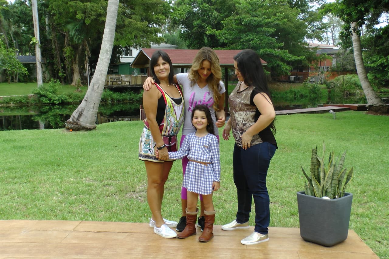 ¡Disfrutan pasar tiempo juntas!