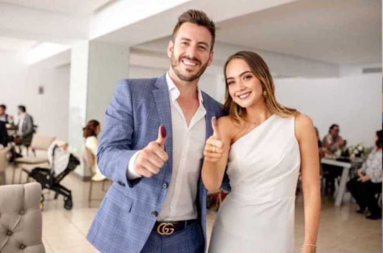 <b><a href="https://www.univision.com/temas/juan-diego-covarrubias">Juan Diego Covarrubias y su esposa Renata Haro</a></b> compartieron algunas imágenes del día de su boda y el bautizo de su hija.
<br>