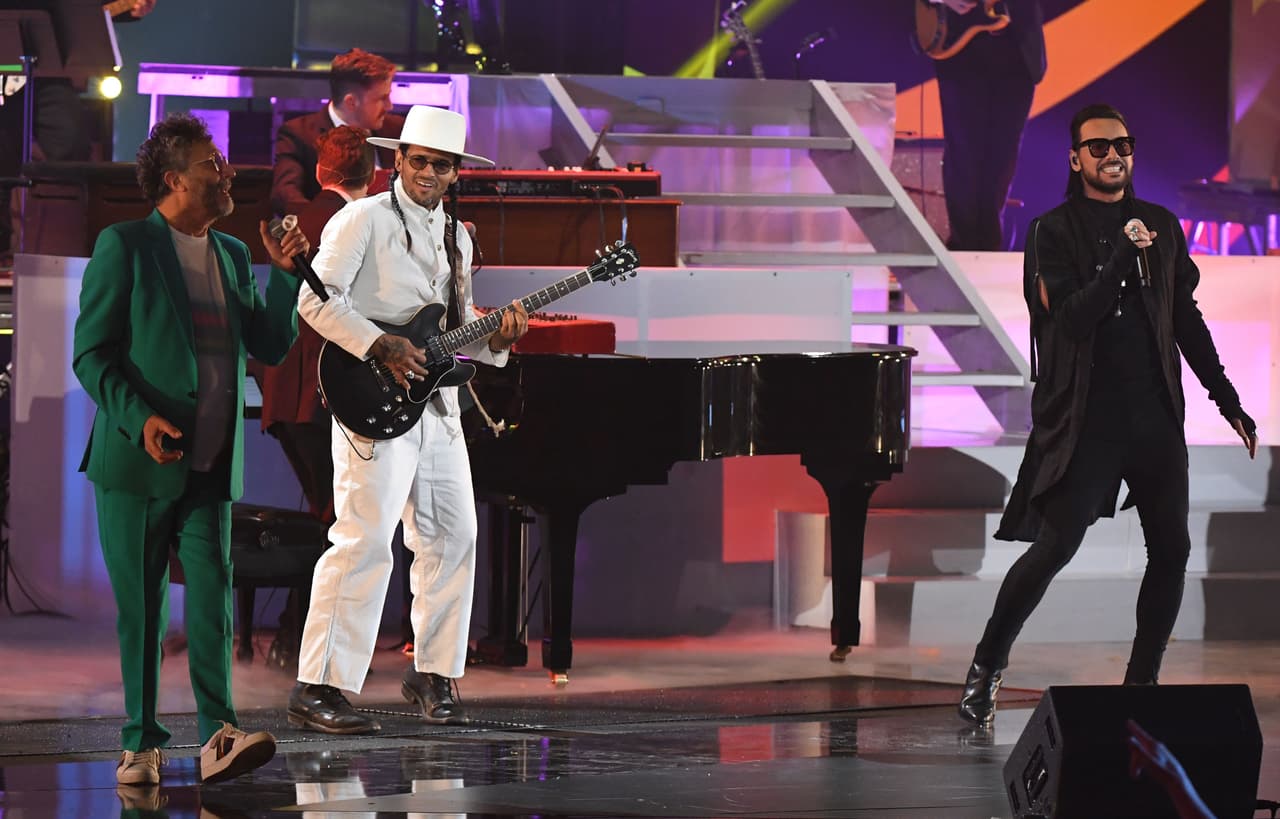 El argentino Fito Páez también participó en este homenaje.