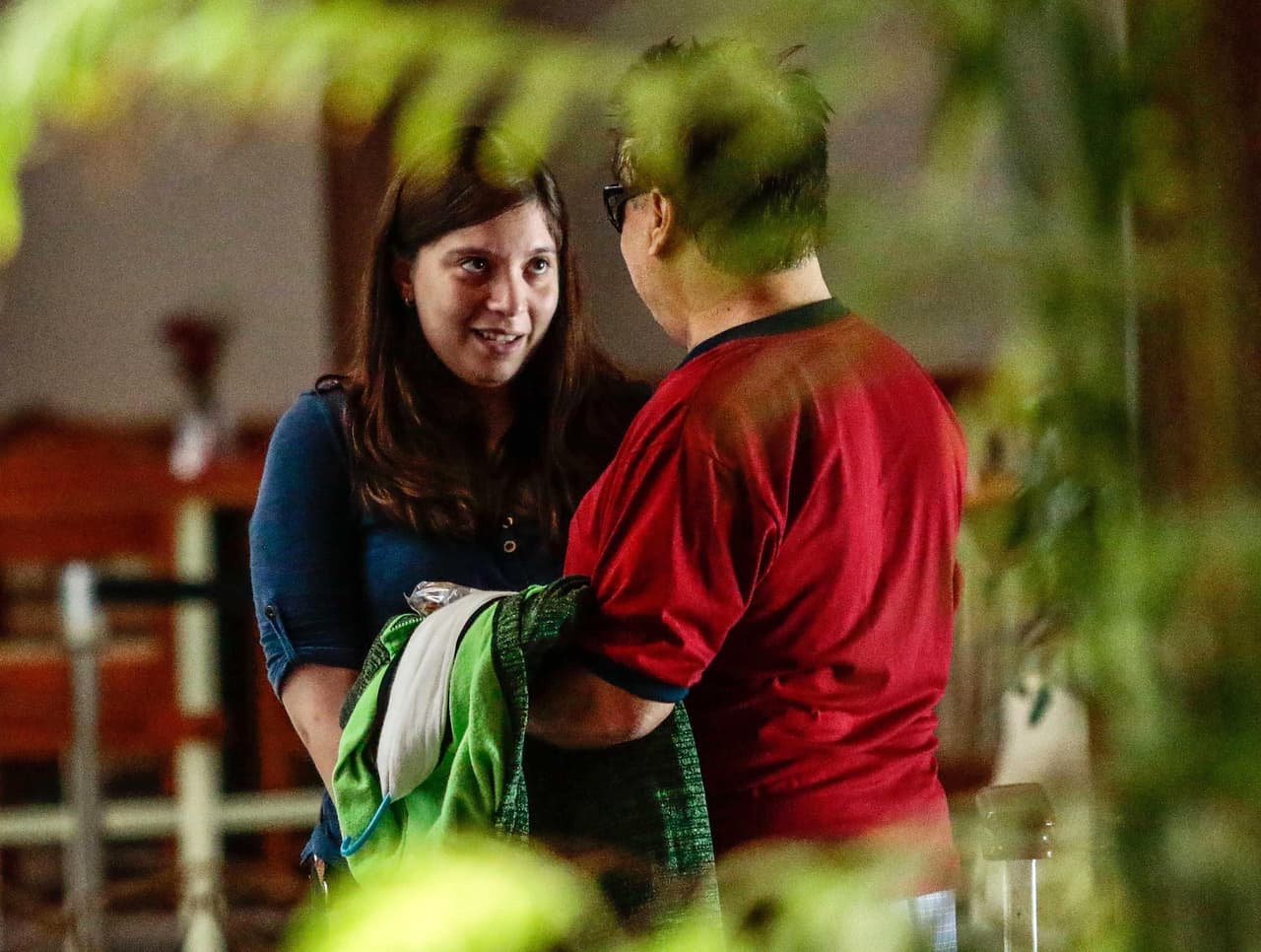 En el camino se le vio muy platicador.