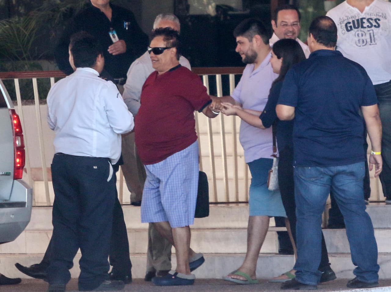 Y por qué no, hasta rodeado de amigos.