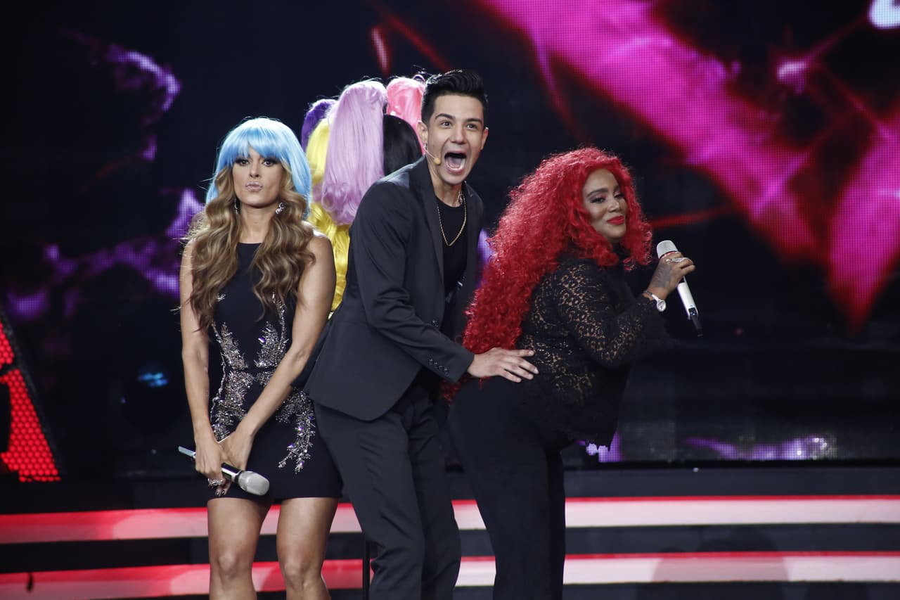 Luis Coronel también hizo de las suyas.