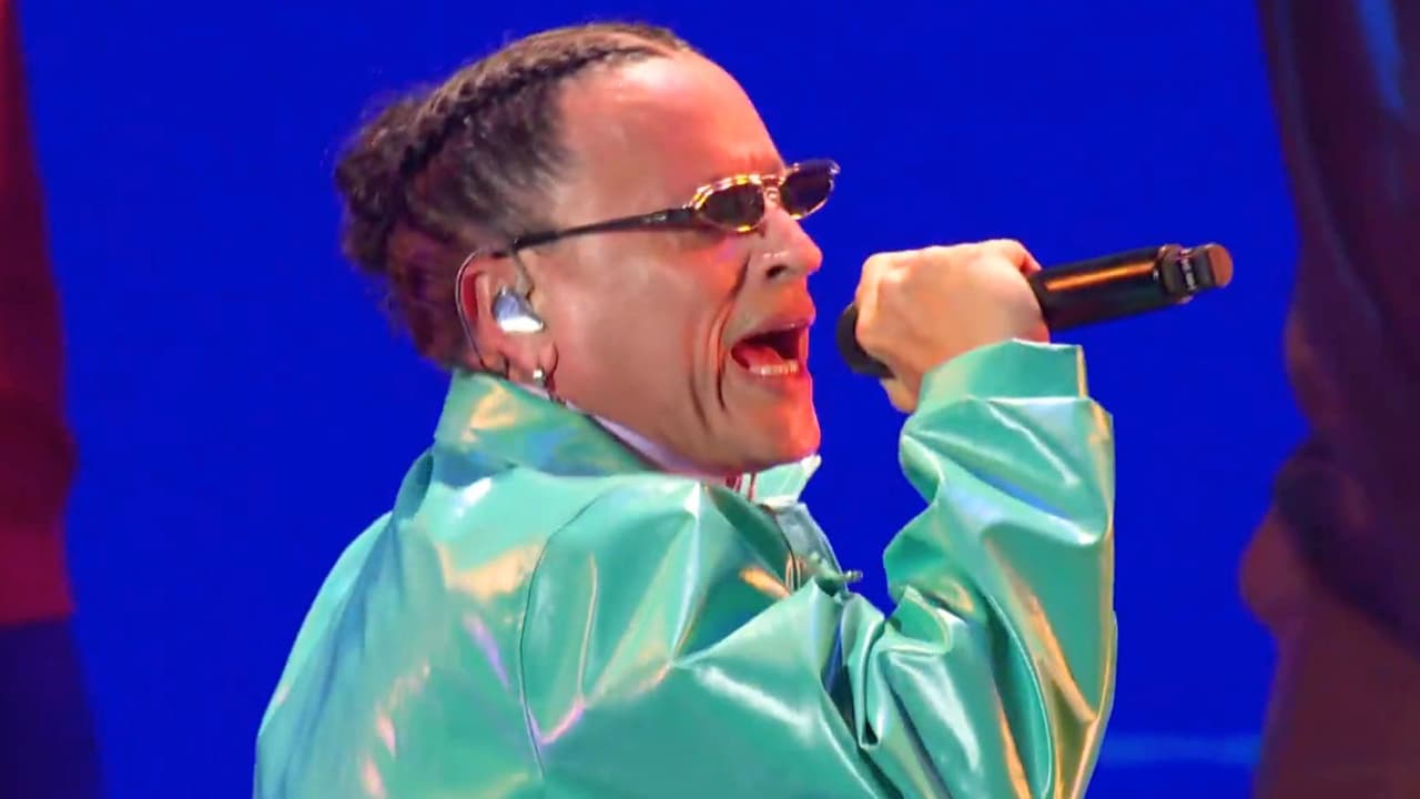 Elvis Crespo en Premios Juventud 2026: toda su fiesta en el show con 'Pa Bailar'
