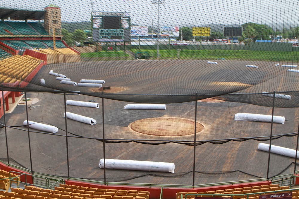 Invierten dos millones en remoderal en estadio Roberto Clemente Walker