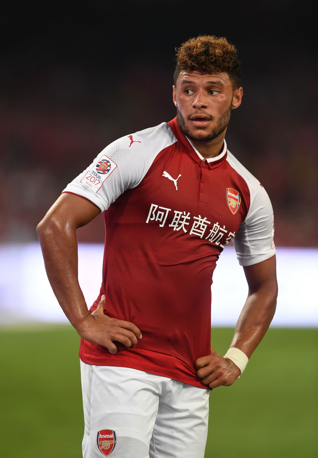 Alex Oxlade-Chamberlain también sería otro de los jugadores que pretende el Chelsea de Conte.