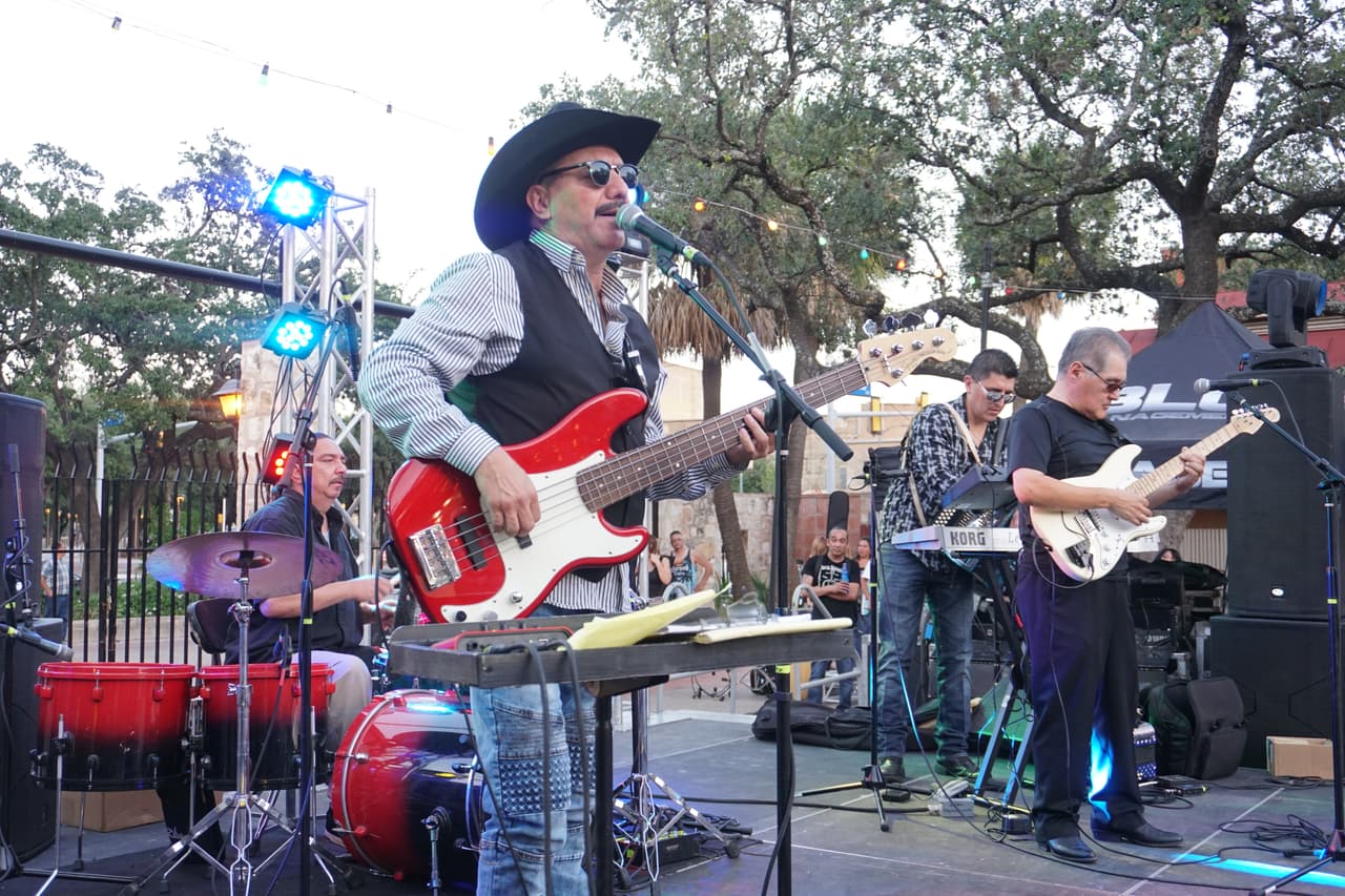 Ram Herrera, Los Banger Broz and Jorge Alejandro took the stage inside La Villita.