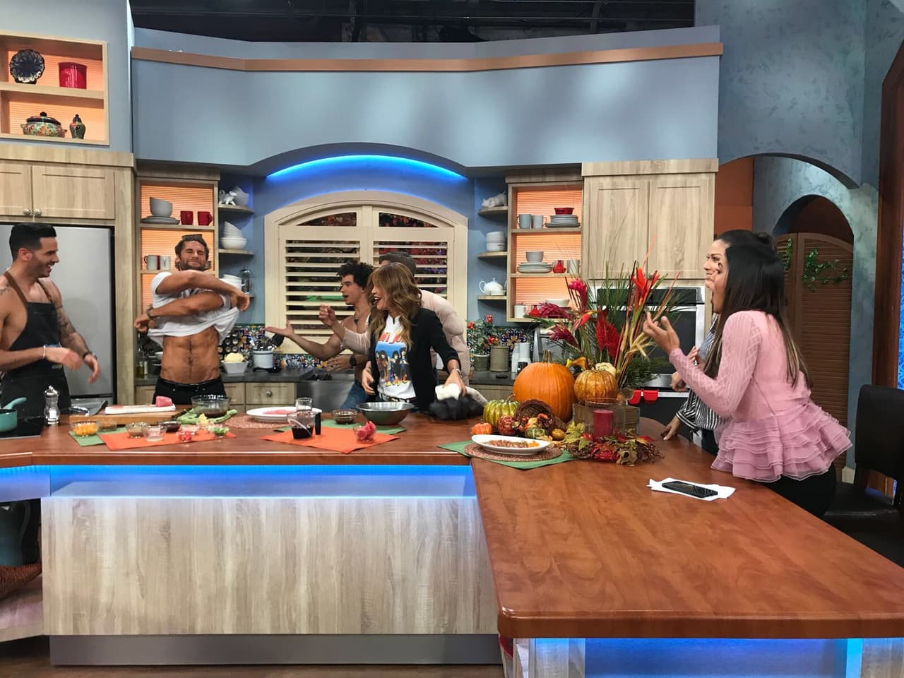 Después de tan emotivo momento, y a petición popular, Franco Noriega dijo ‘fuera ropa’.